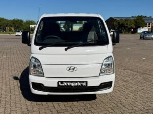 Used 2020 Hyundai H100 Bakkie for sale in Cape Town, photo 3