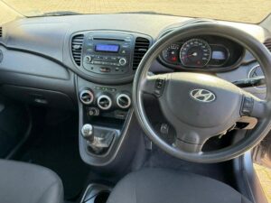 Used 2012 Hyundai i10 for sale in Cape Town, photo 9