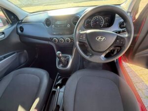 Used 2019 Hyundai i10 for sale in Cape Town, photo 10