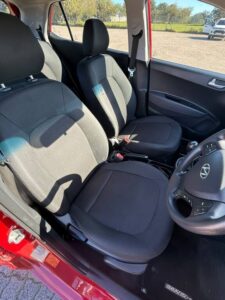 Used 2019 Hyundai i10 for sale in Cape Town, photo 8