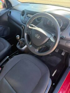 Used 2019 Hyundai i10 for sale in Cape Town, photo 9