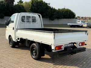 Used 2016 Hyundai H100 Bakkie for sale in Cape Town, photo 4