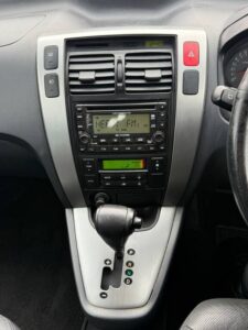 Used 2010 Hyundai Tucson for sale in Cape Town, photo 3