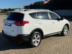 Used 2014 Toyota RAV 4 for sale in Cape Town, photo 5