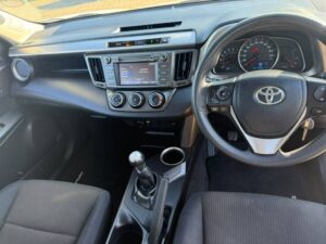 Used 2014 Toyota RAV 4 for sale in Cape Town, photo 9